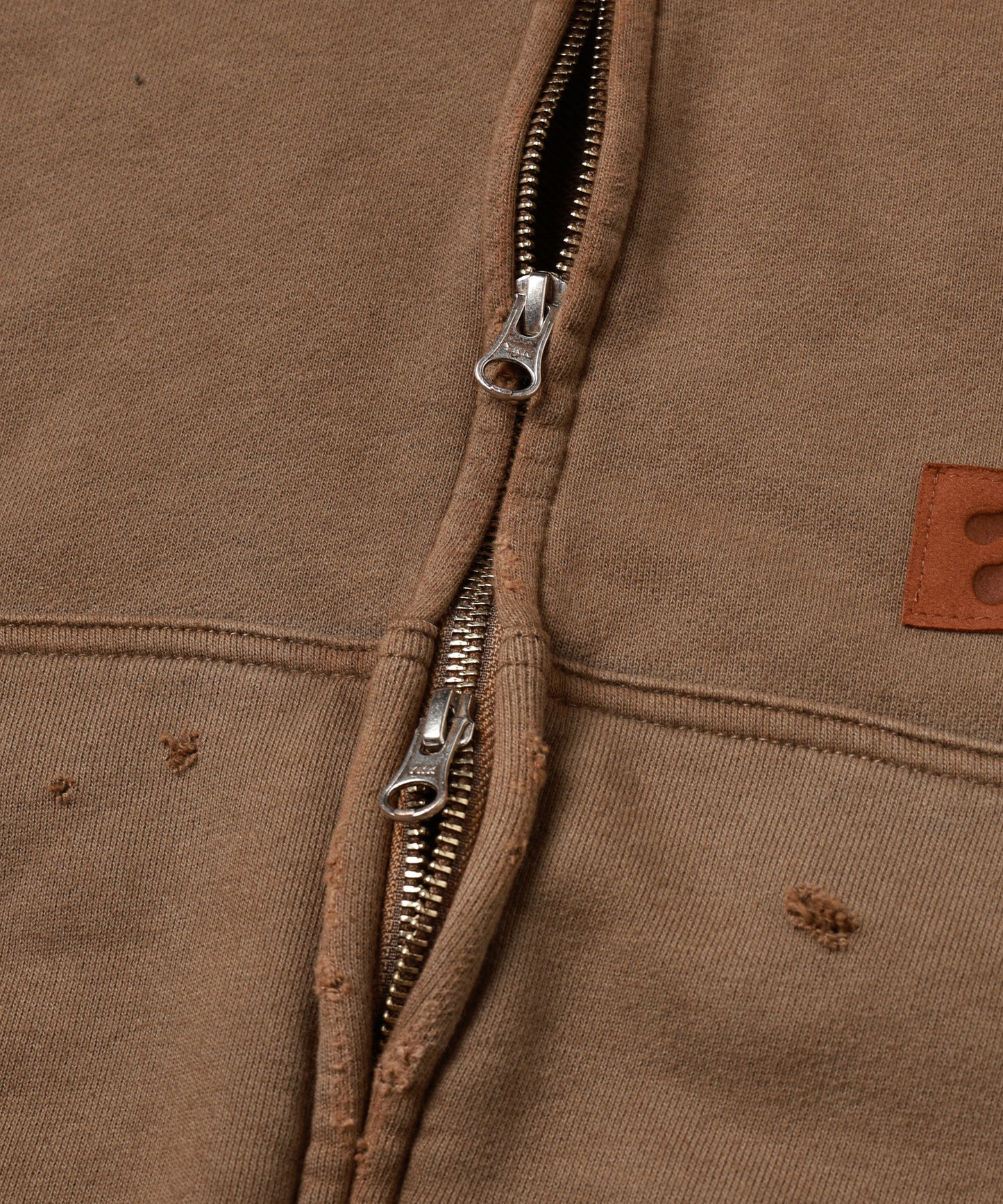 DAMAGE PATCH ZIP HOODIE