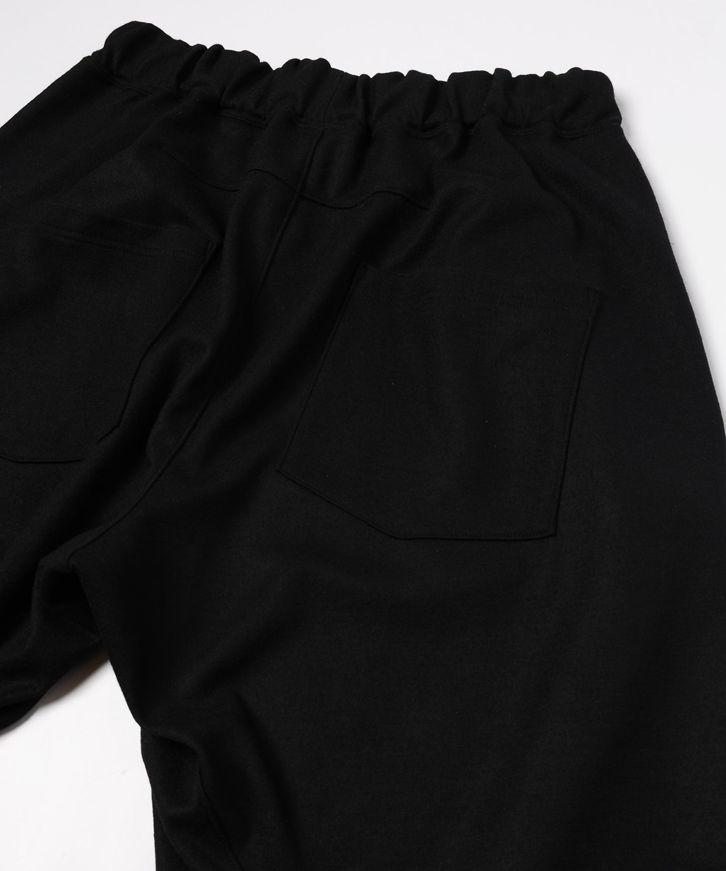 WIDE TUCK SWEAT PANTS