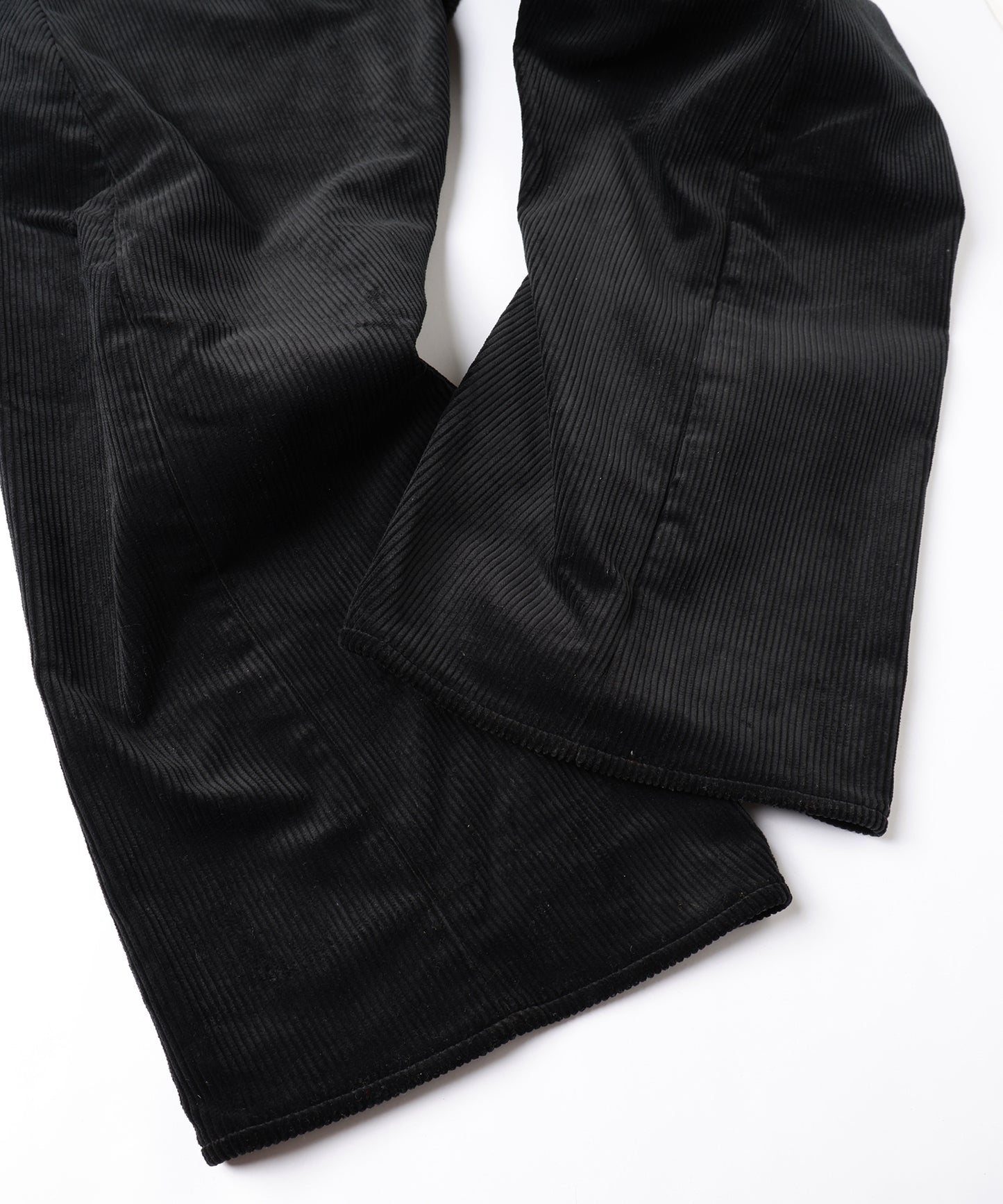 3D CUTTING CORDUROY PANTS