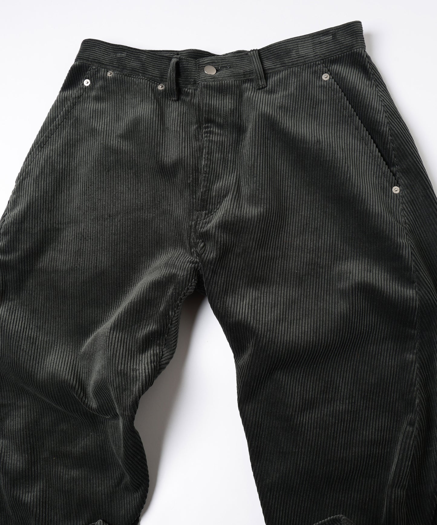3D CUTTING CORDUROY PANTS