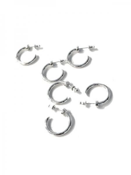 stud hoop pierce