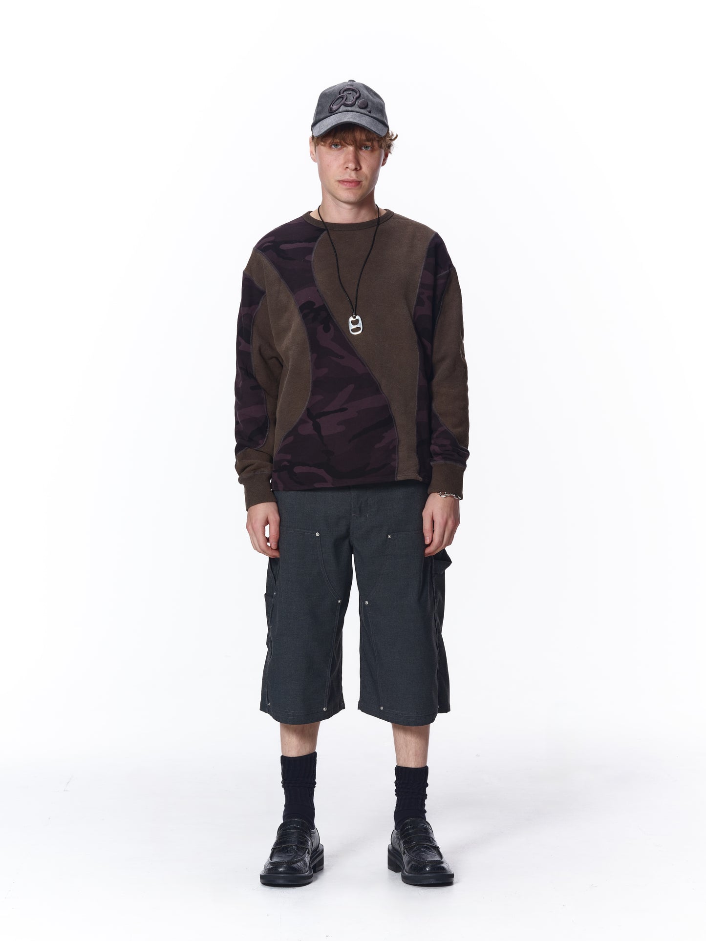 SWITCHING STITCH SWEAT CREW