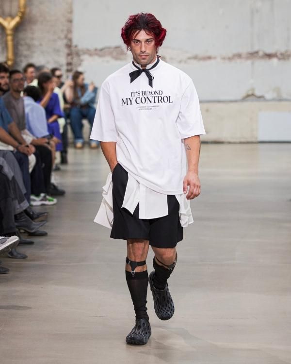 T-SHIRT "IT'S BEYOND MY CONTROL"