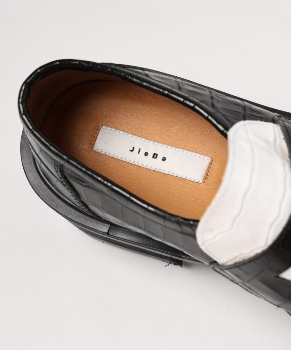 LEATHER LOAFERS