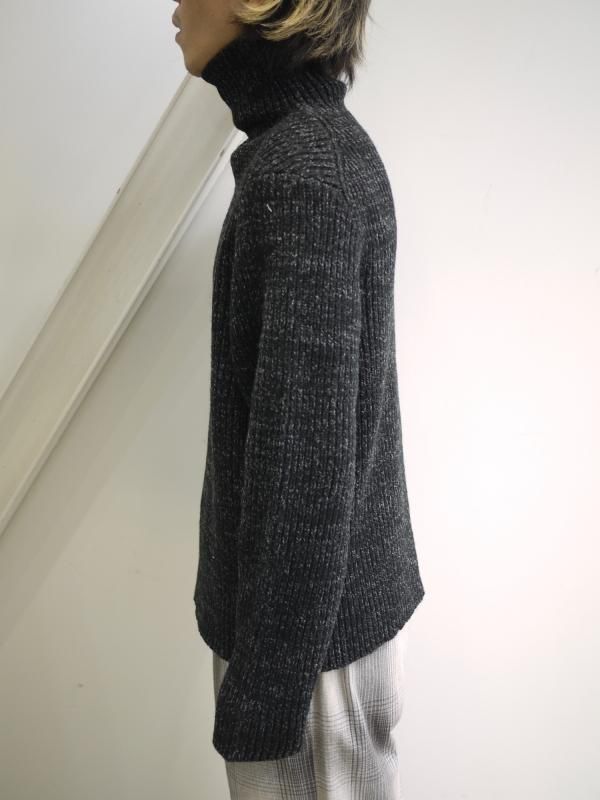 TURTLENECK COMPACT KNIT