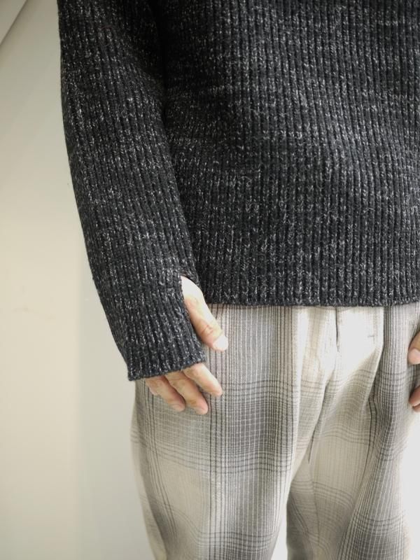 TURTLENECK COMPACT KNIT