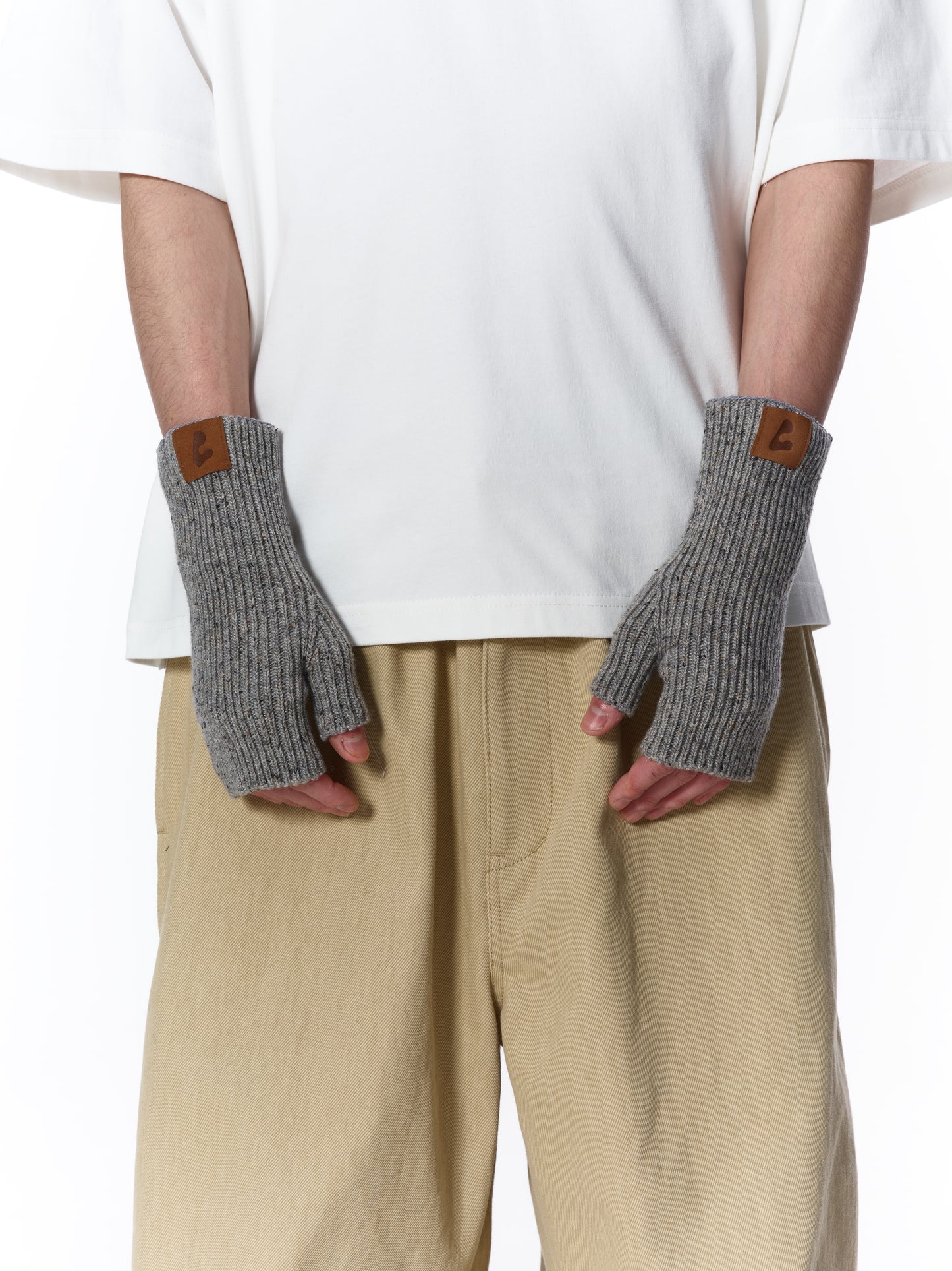 FINGERLESS MITTENS