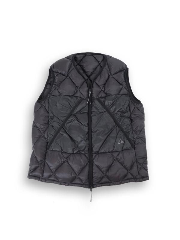 LIGHT DOWN VEST