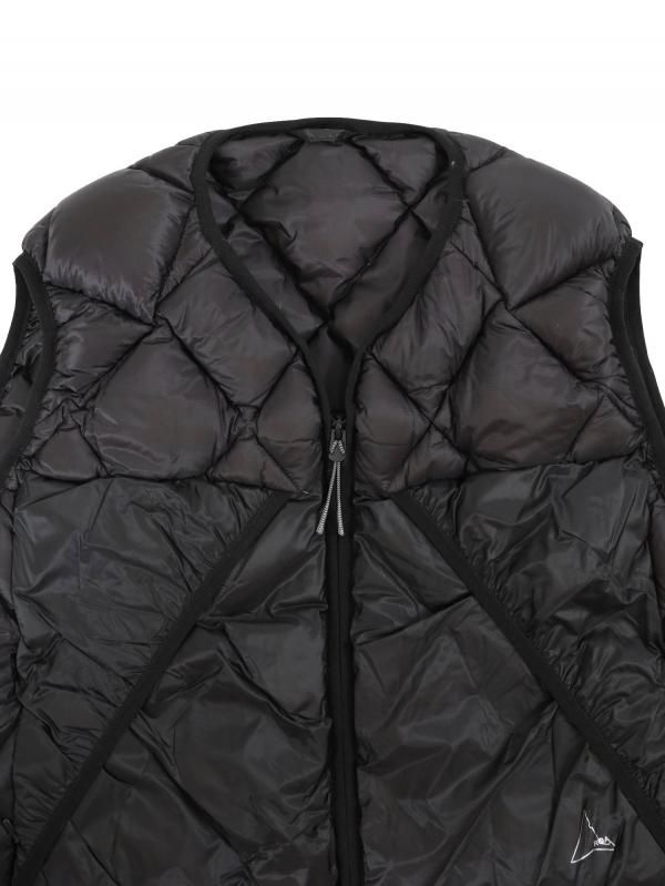 LIGHT DOWN VEST
