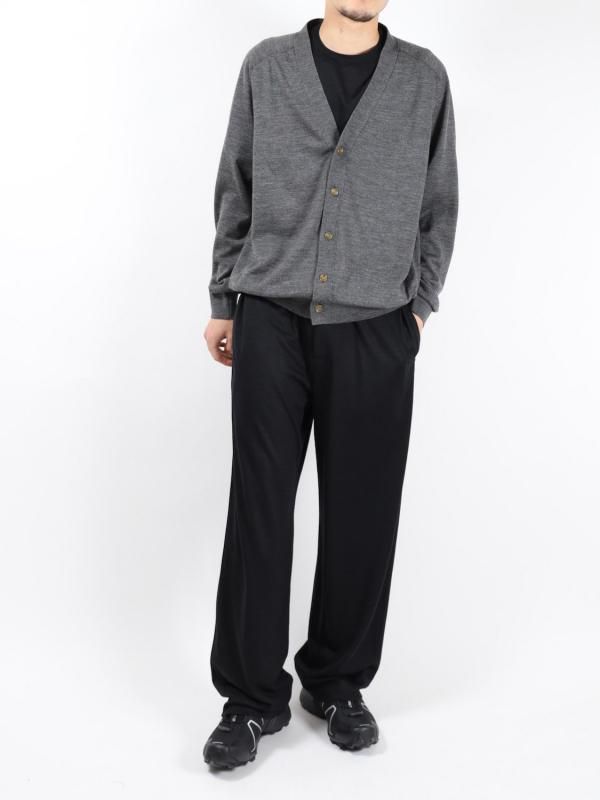 16GG Wool V-neck Cardigan