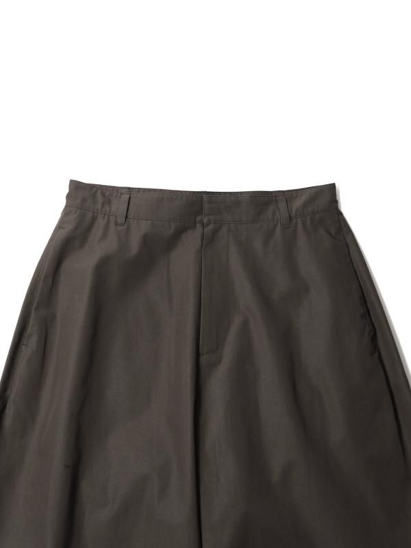 CURVED ZIP PANTS