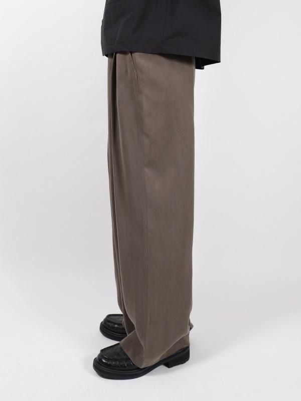 CUPRO TWO TUCK PANTS