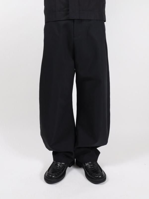 MEN'S CURVED SILHOUETTE PANTS