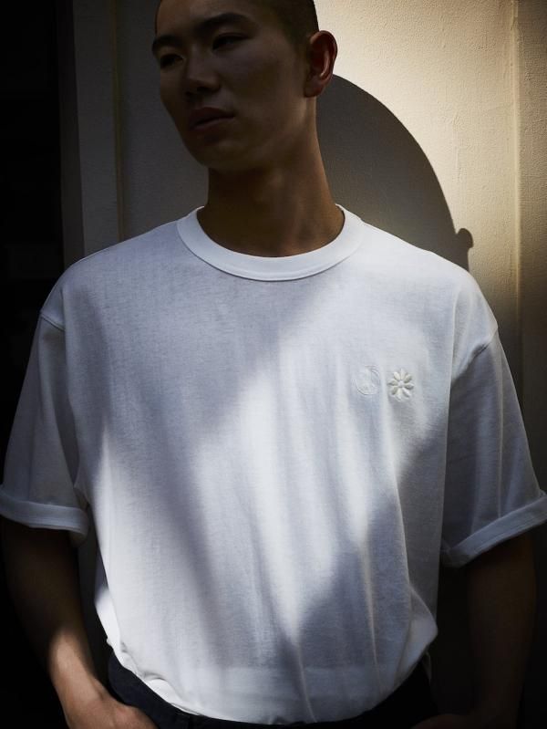 HOLO MARKET × PEACE DENIM STAFF TEE