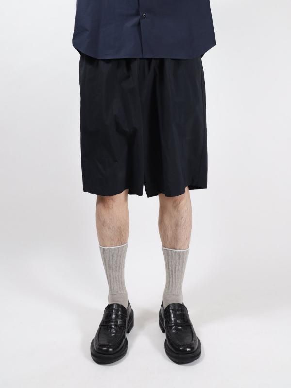 TRAVEL NYLON WIDE EASY SHORTS