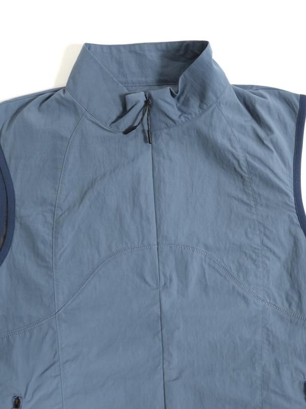 CURVE STITCH NYLON VEST