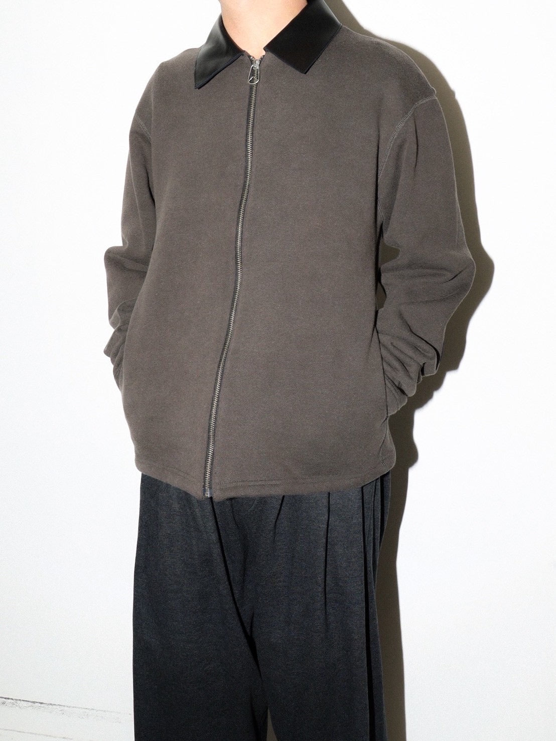 LEATHER COLLAR FADE SWEAT ZIP JACKET