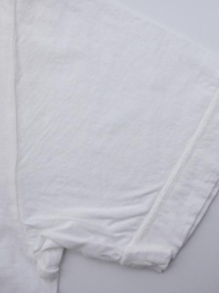 COTTON STANDARD V-NECK T-SHIRT