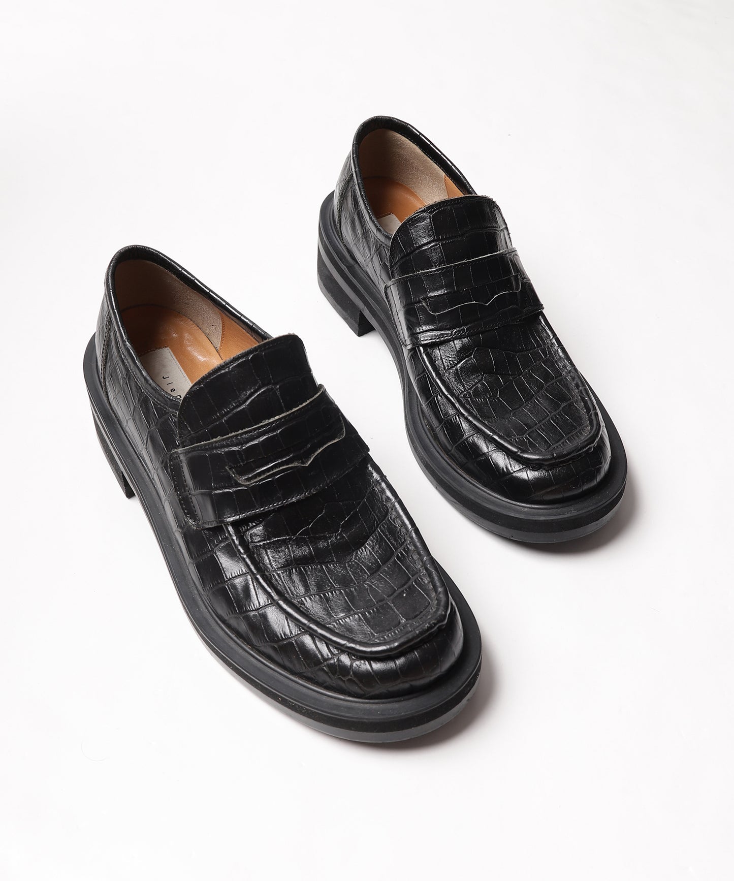LEATHER LOAFERS