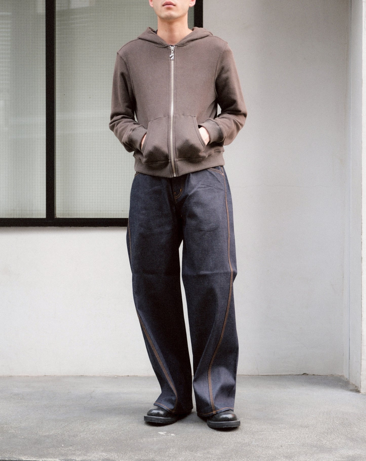 CIRCLE REFLECTOR ZIP HOODIE