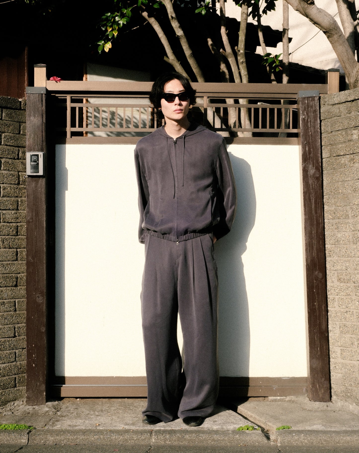 AMOMENTO CUPRO HOOD ZIP-UP JUMPER