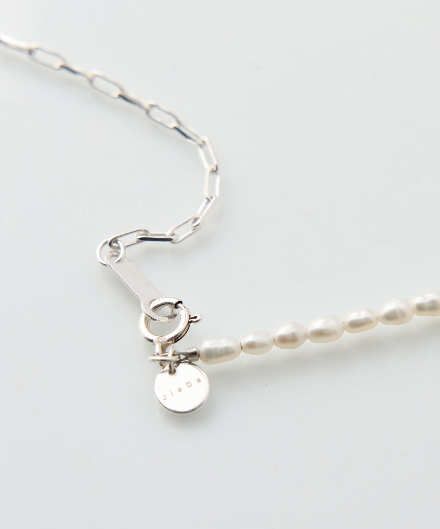 THIN PEARL SWITCHING NECKLACE (925 SILVER)