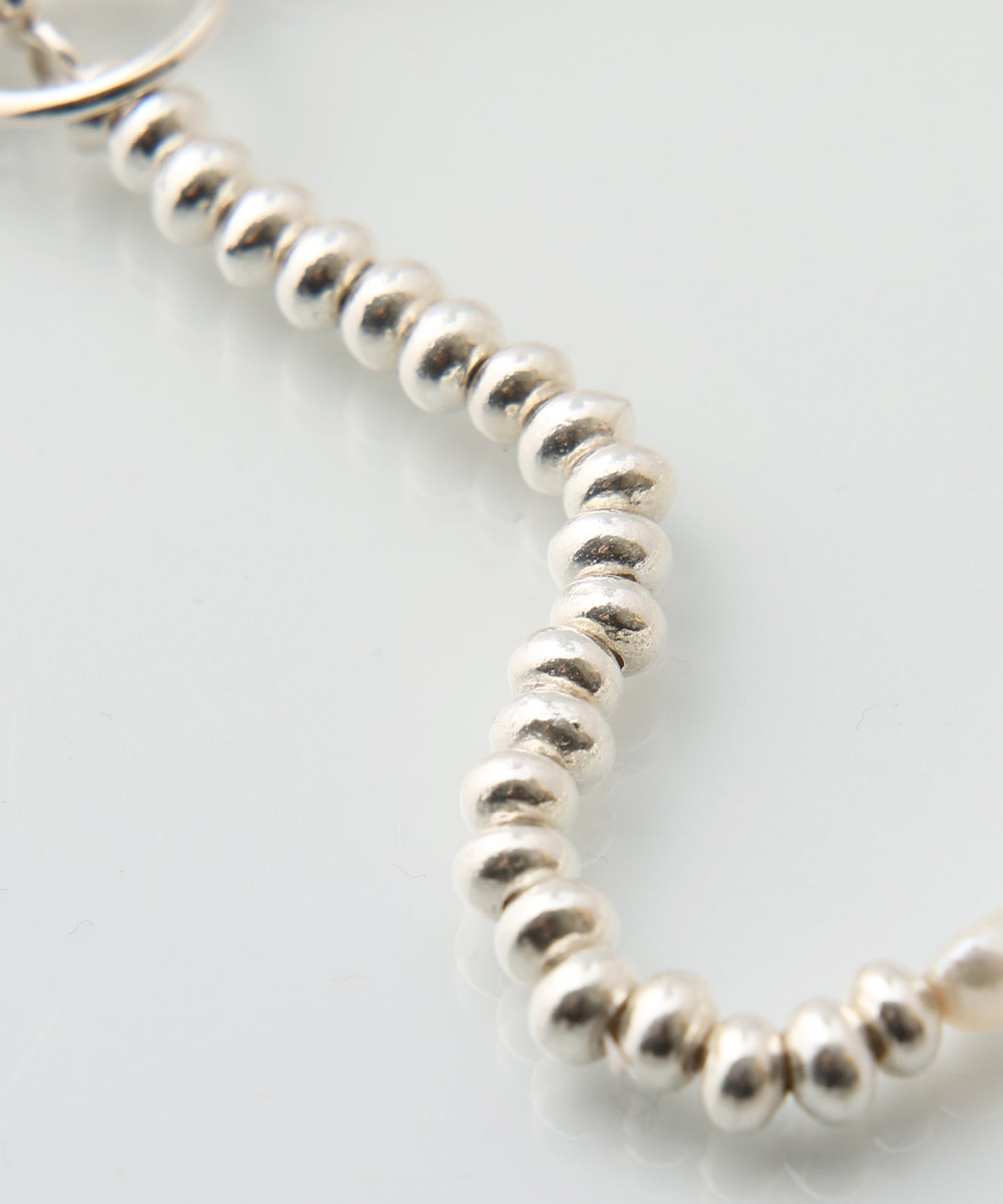 PEARL SWITCHING BRACELET