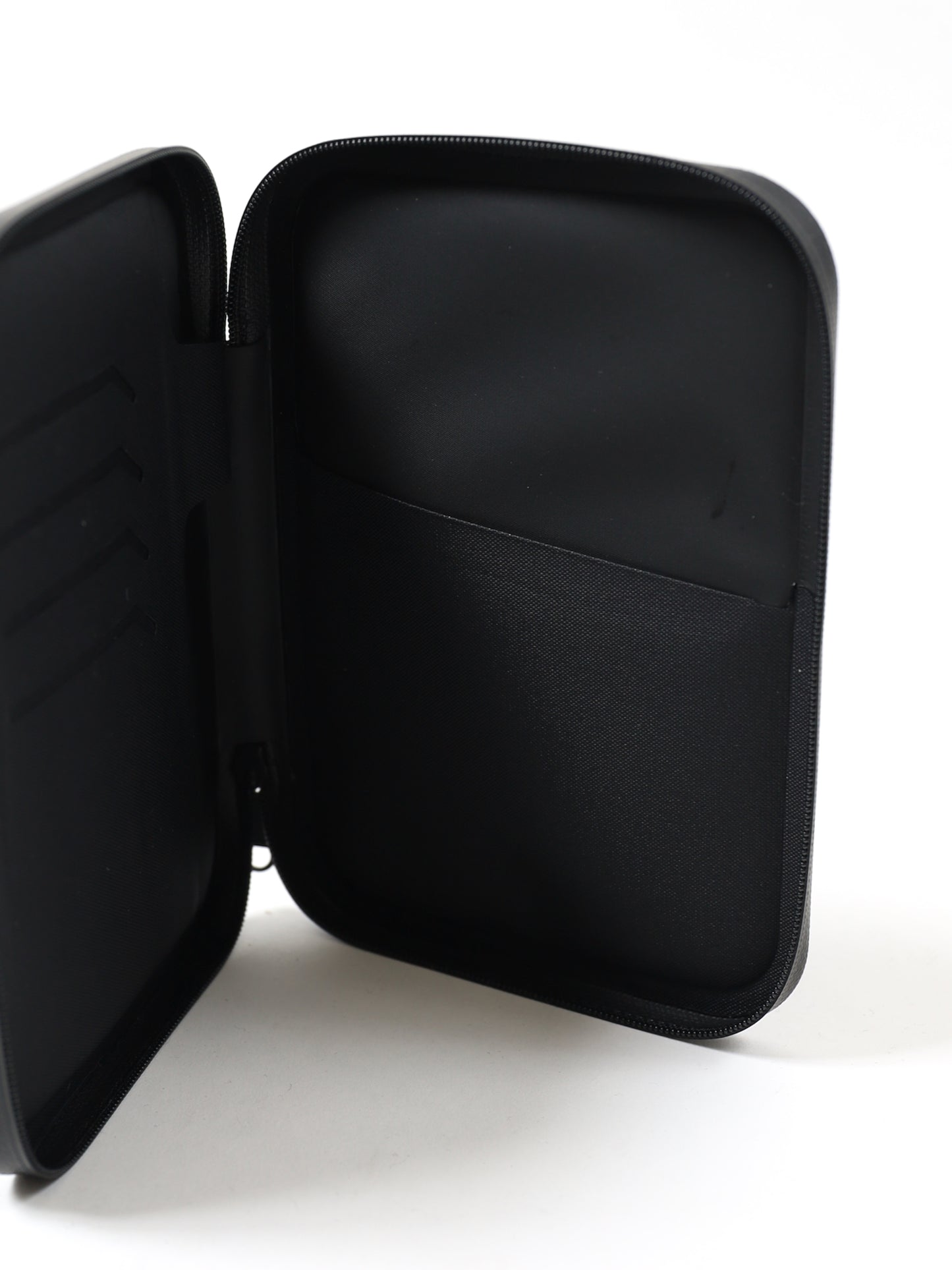 Ramble Passport Case
