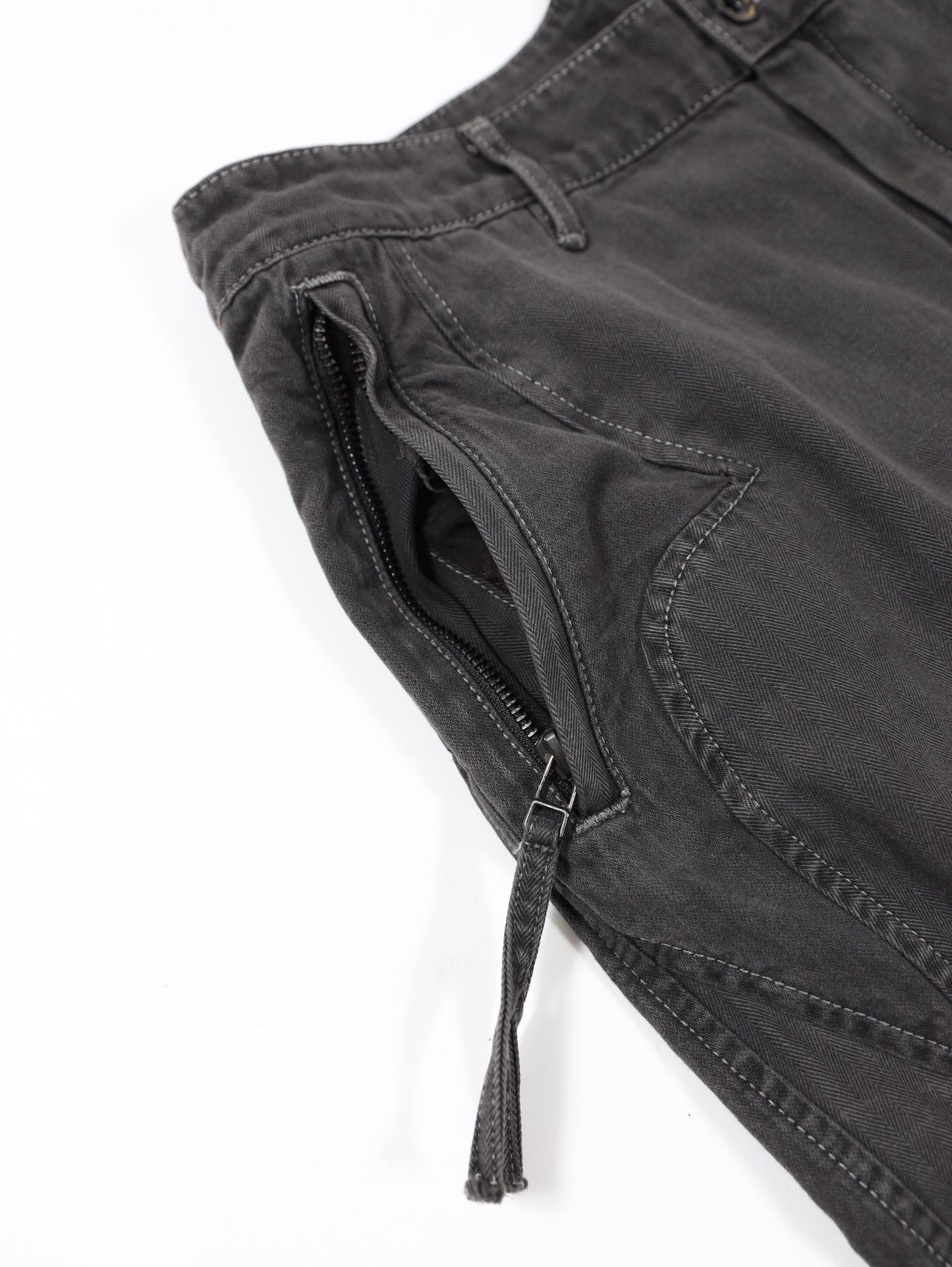 Oteroi bondage pants