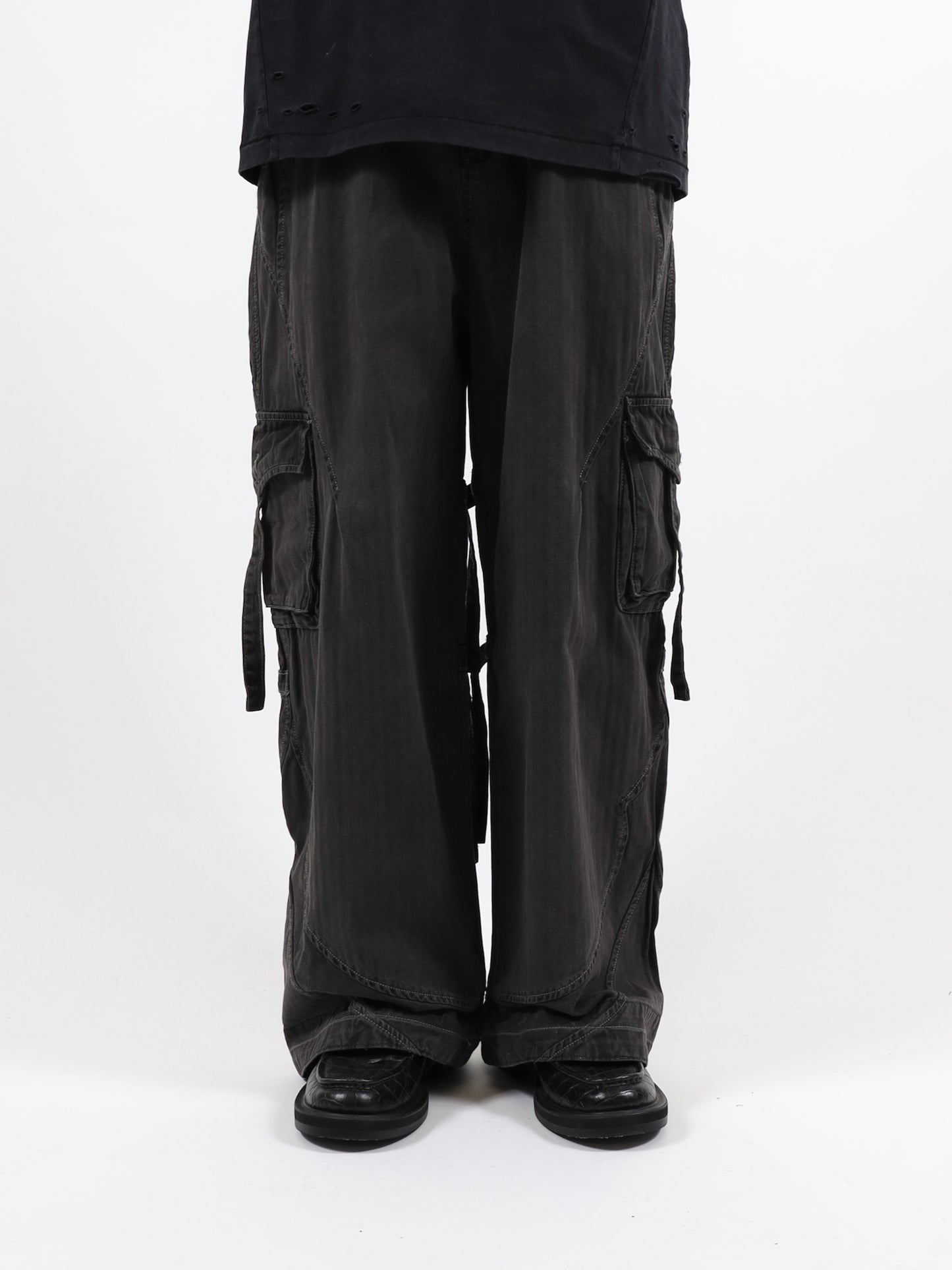 Oteroi bondage pants