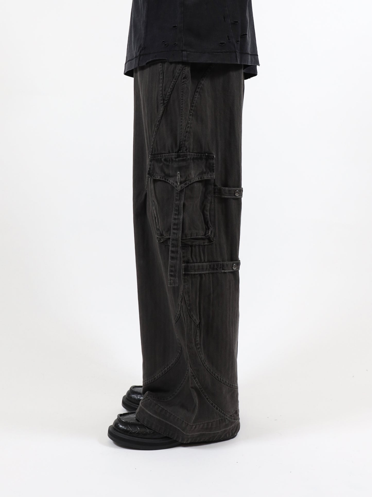 Oteroi bondage pants
