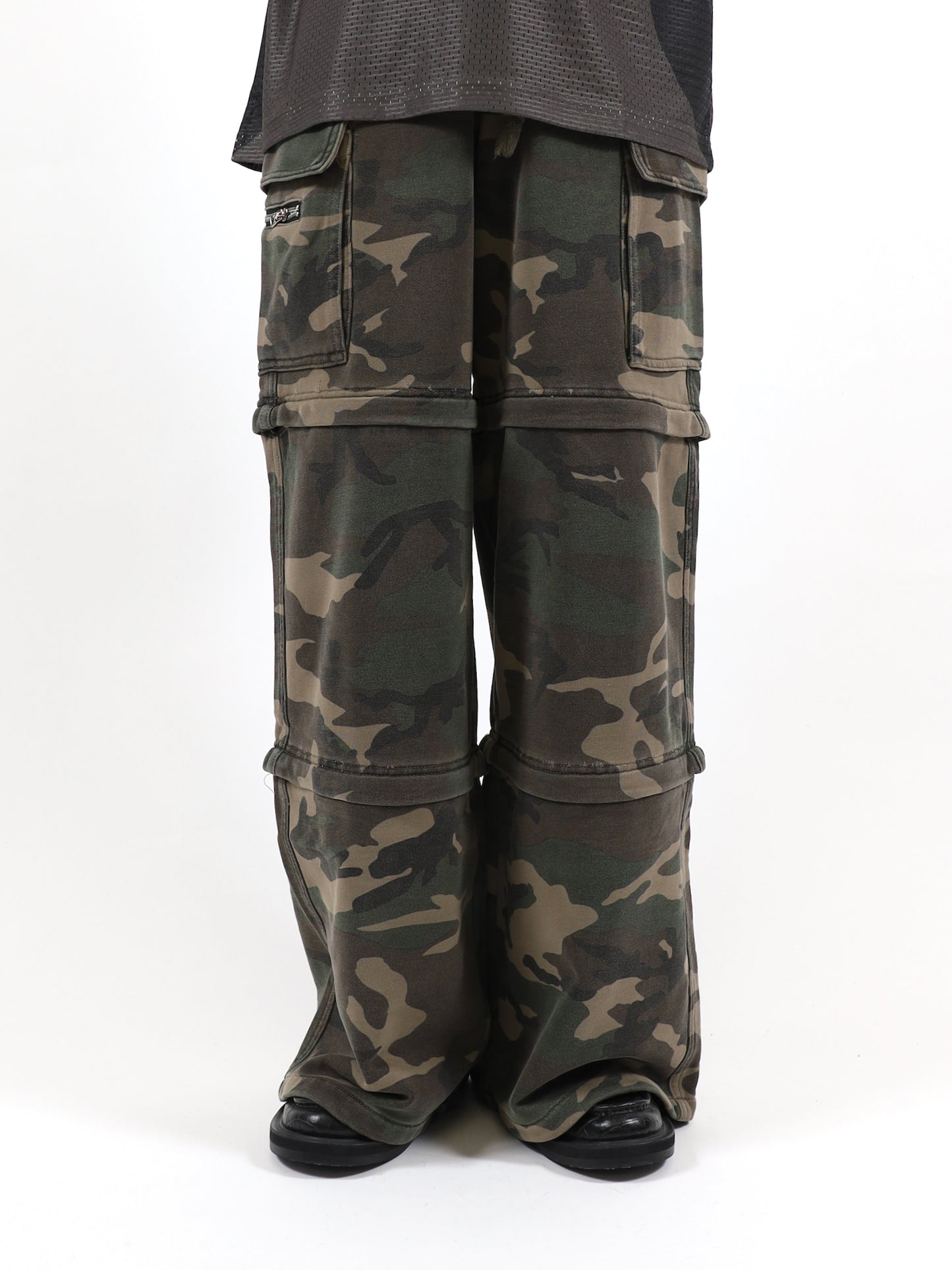 BASICKS × F.M.C.D 3WAY CAMO LARGE FIT TROUSER