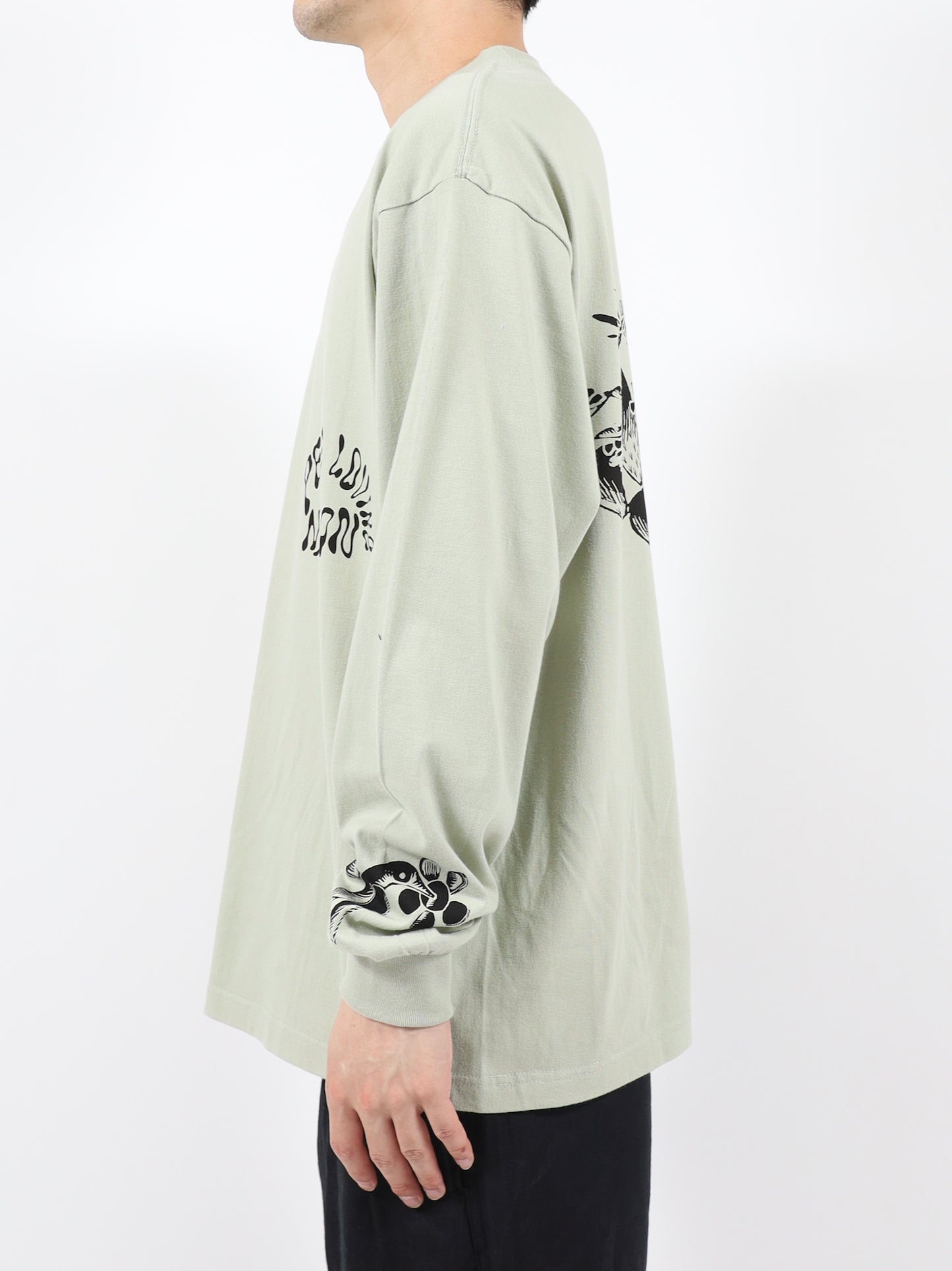L/S T-SHIRT “PEACE LOVING NATION”