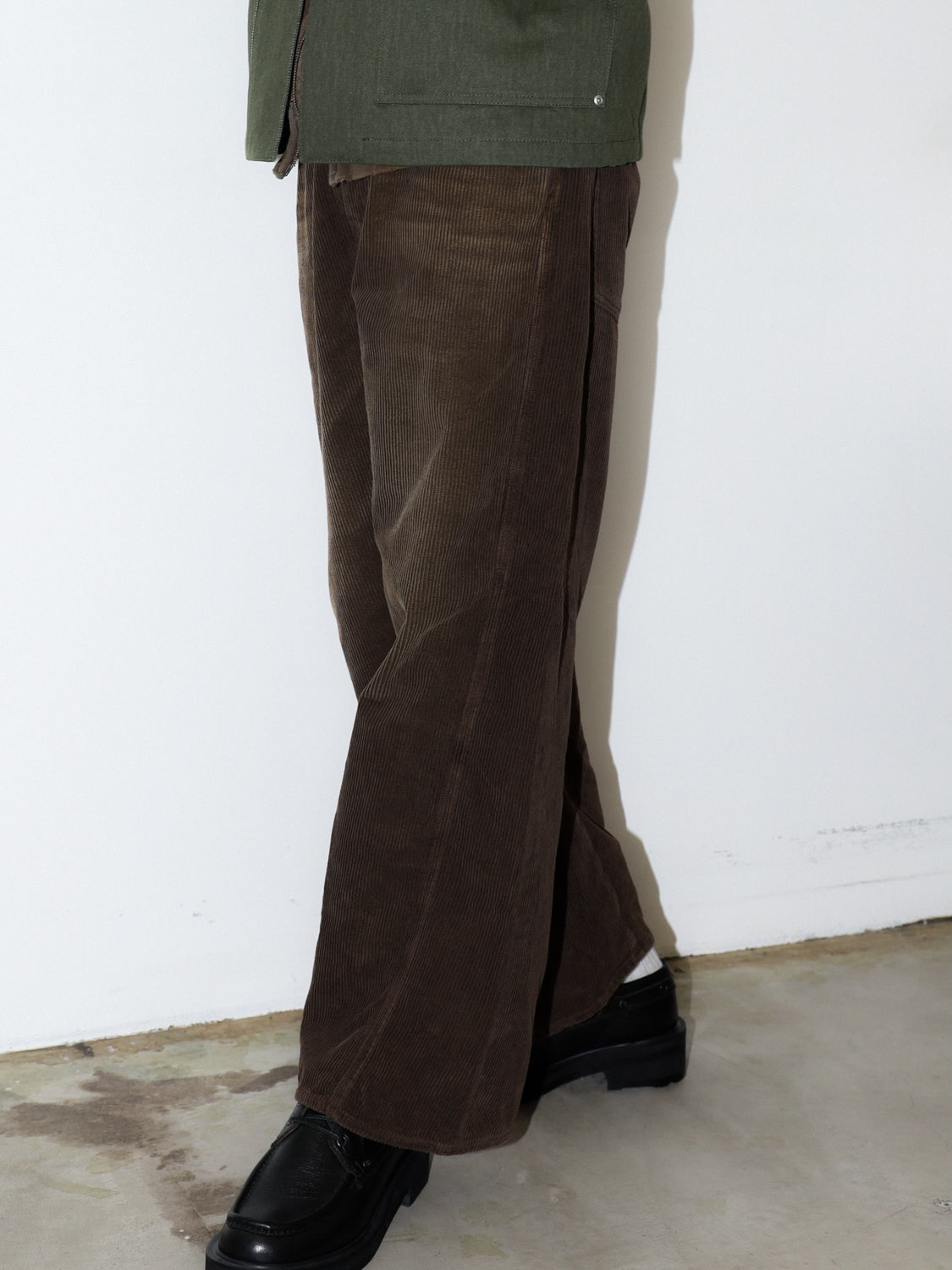 OL 3D CUTTING CORDUROY PANTS