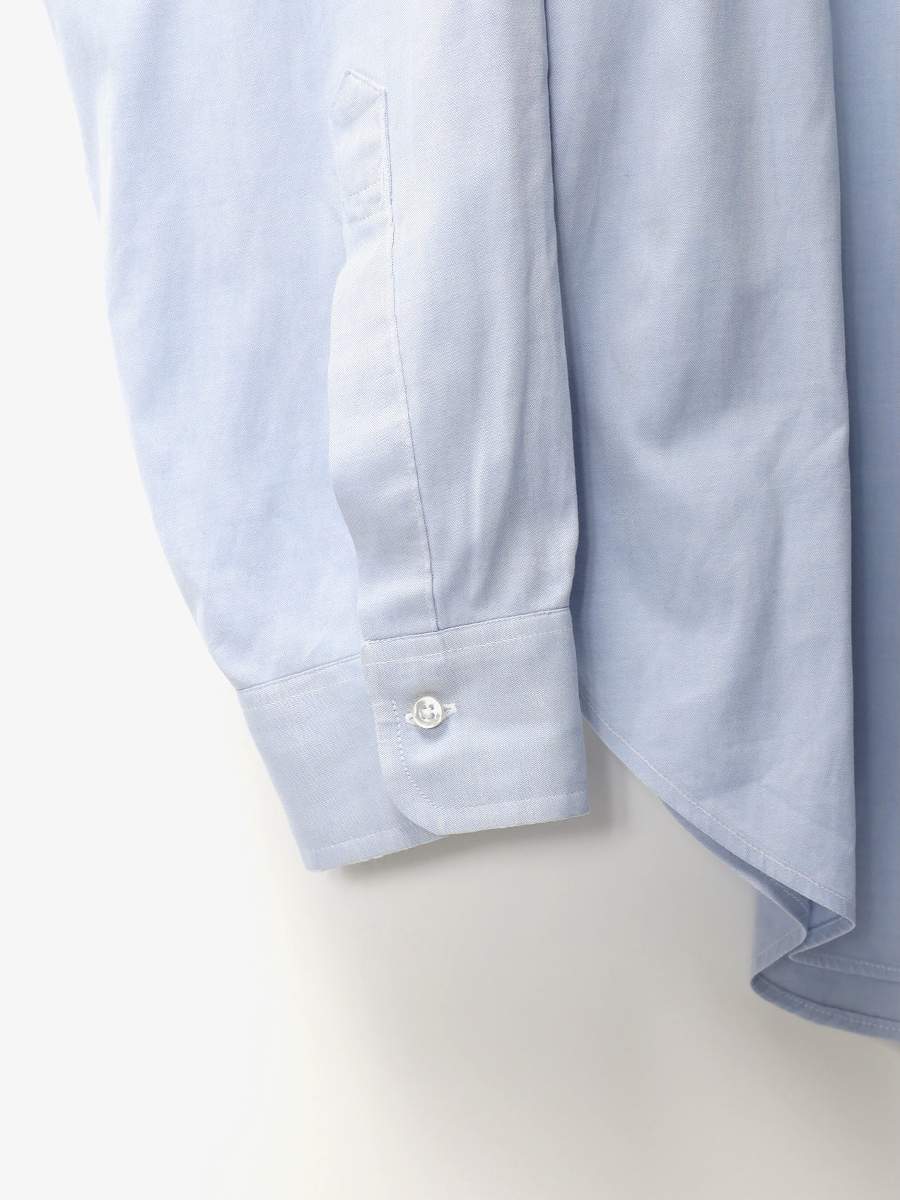 BROOKS BROTHERS BUTTON-DOWN SHIRT