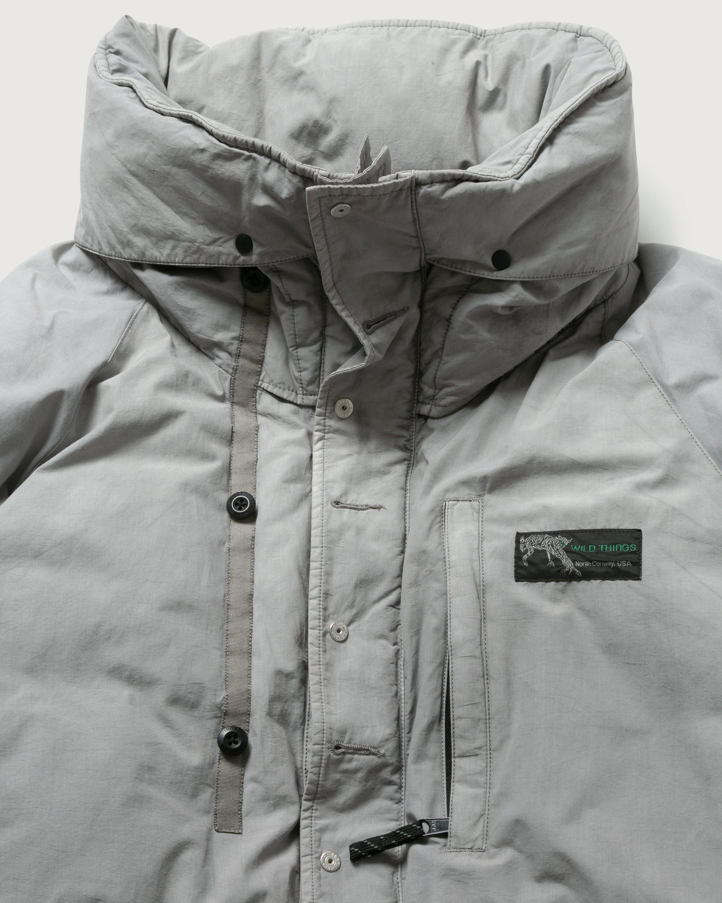 INNAT × WILD THINGS GARMENT DYED MAKALU DOWN JACKET