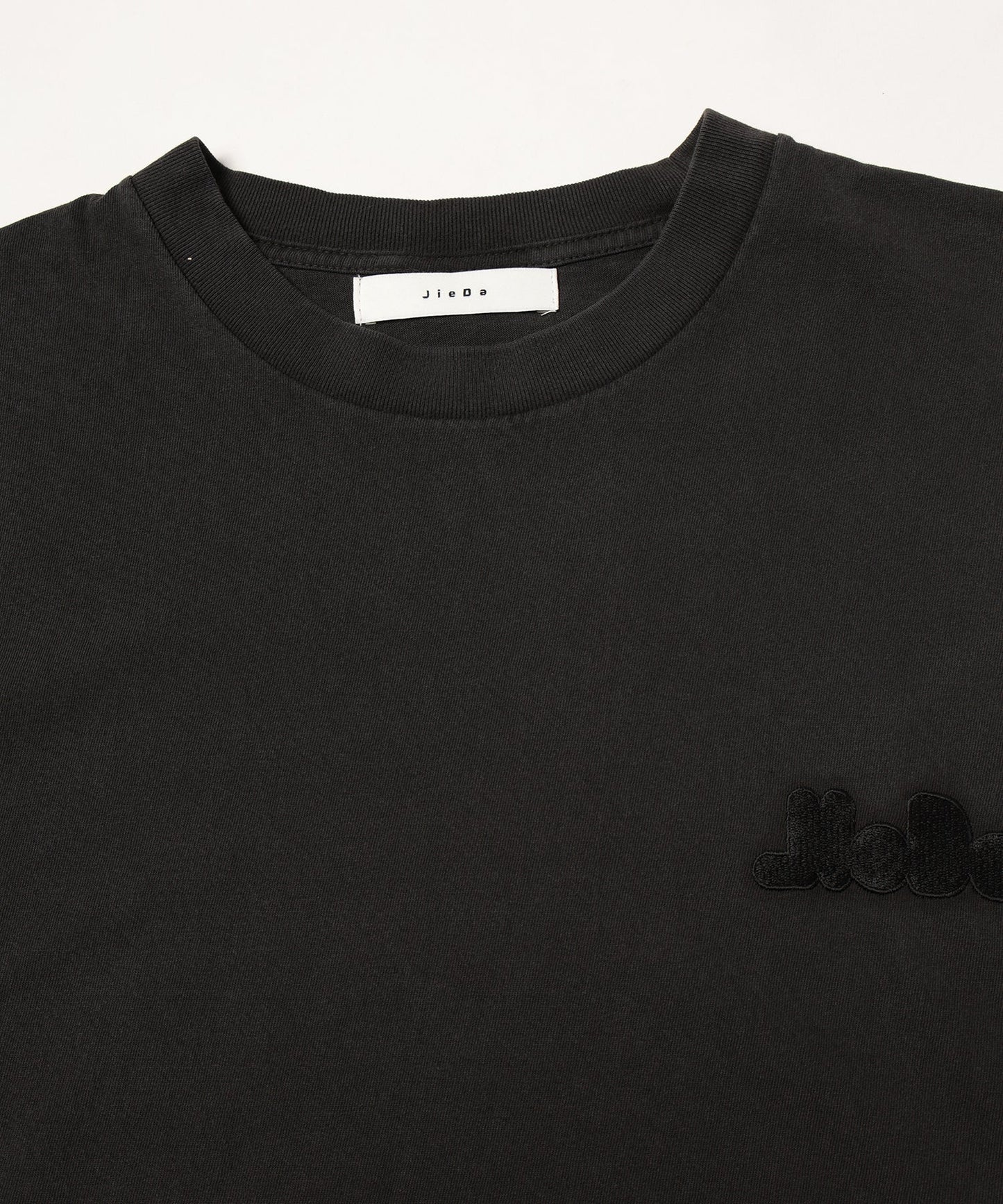 PIGMENT EMBROIDERY TEE