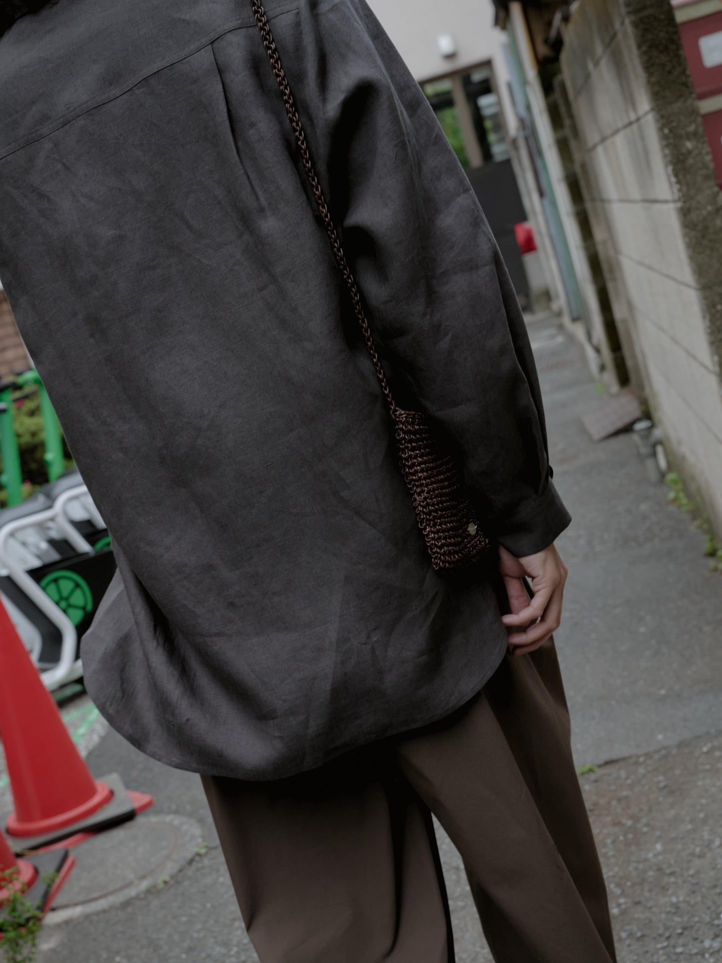 AMOMENTO LINEN OVERSIZED SHIRT