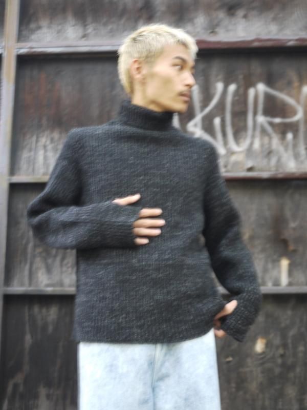 TURTLENECK COMPACT KNIT
