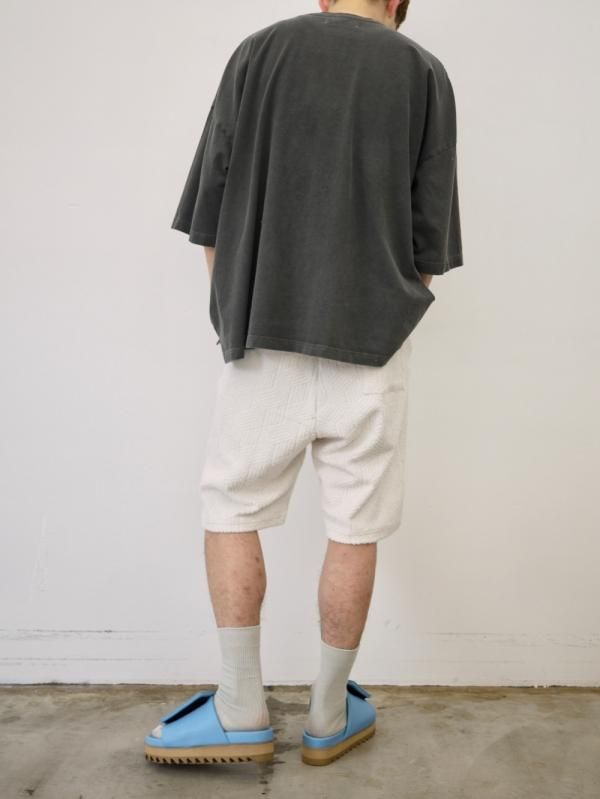 GEOMETRIC PILE WIDE SHORTS