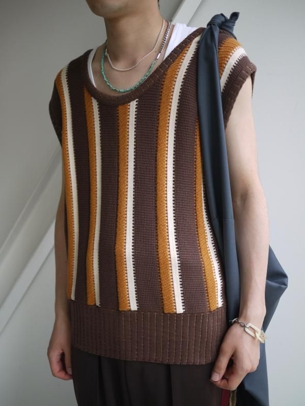ROOTS KNIT VEST