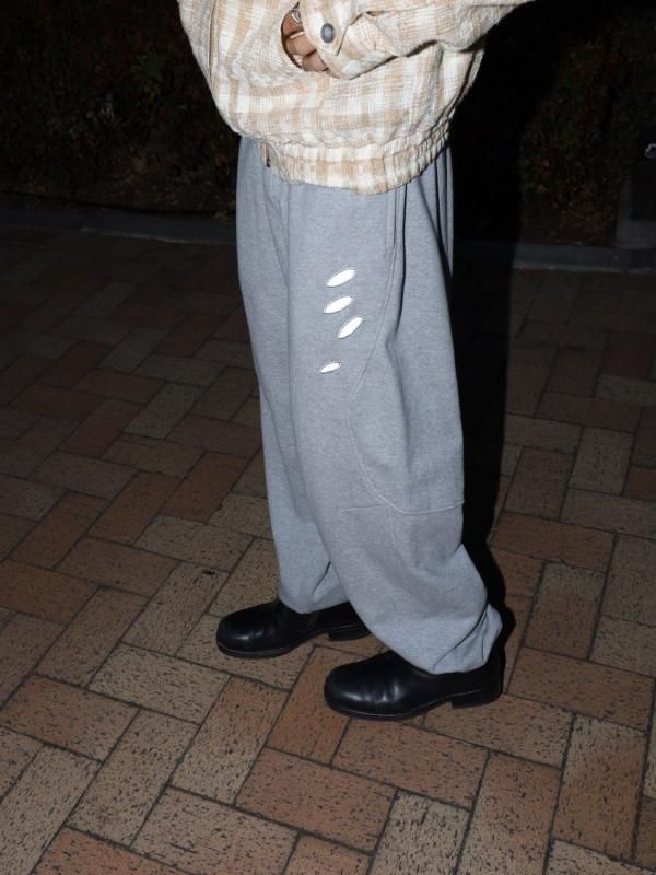 CIRCLE REFLECTOR SWEAT PANTS