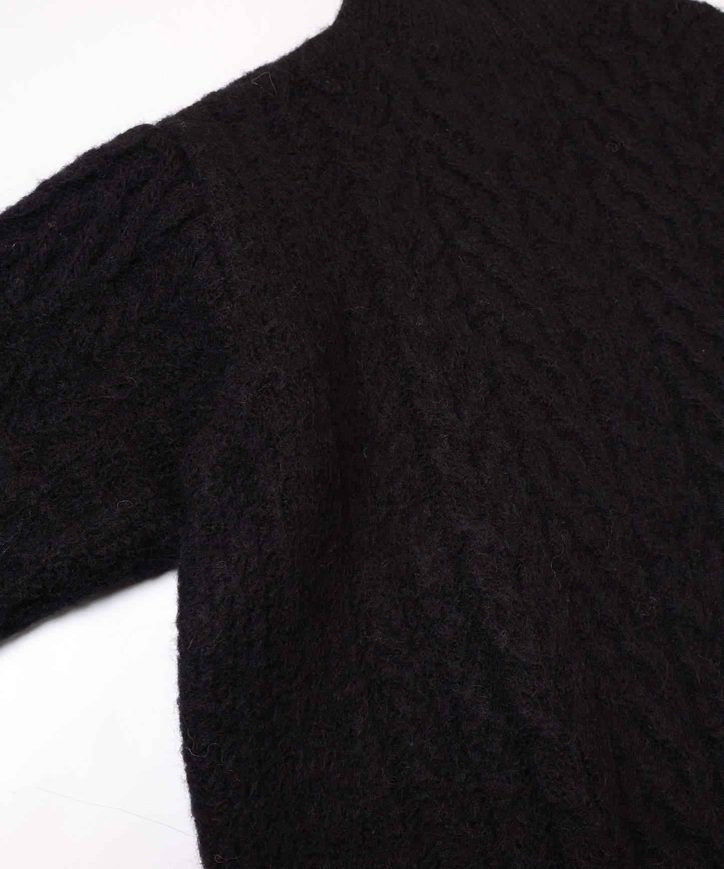 CABLE ZIP KNIT