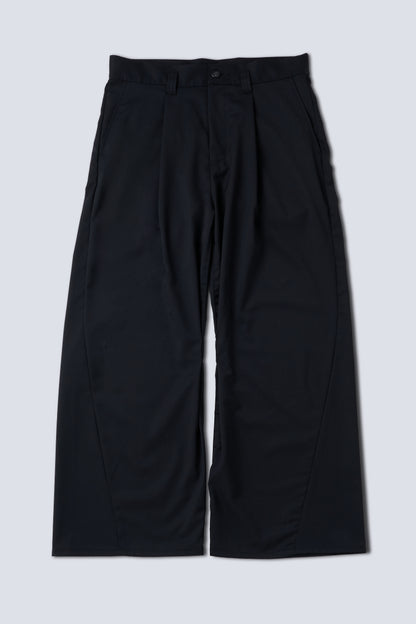 VOTIS　Knee Tuck Slacks