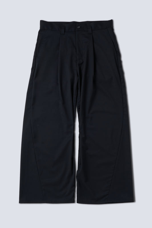 VOTIS　Knee Tuck Slacks