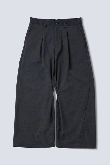 VOTIS　Knee Tuck Slacks
