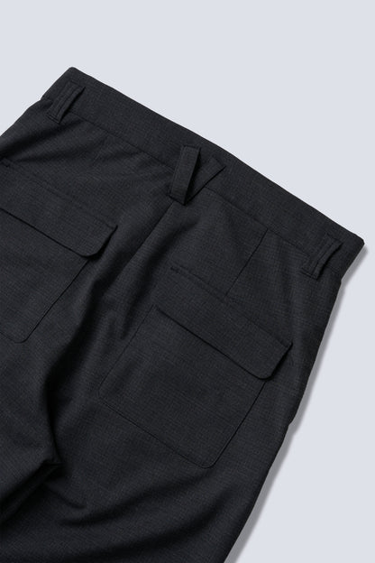 VOTIS　Knee Tuck Slacks