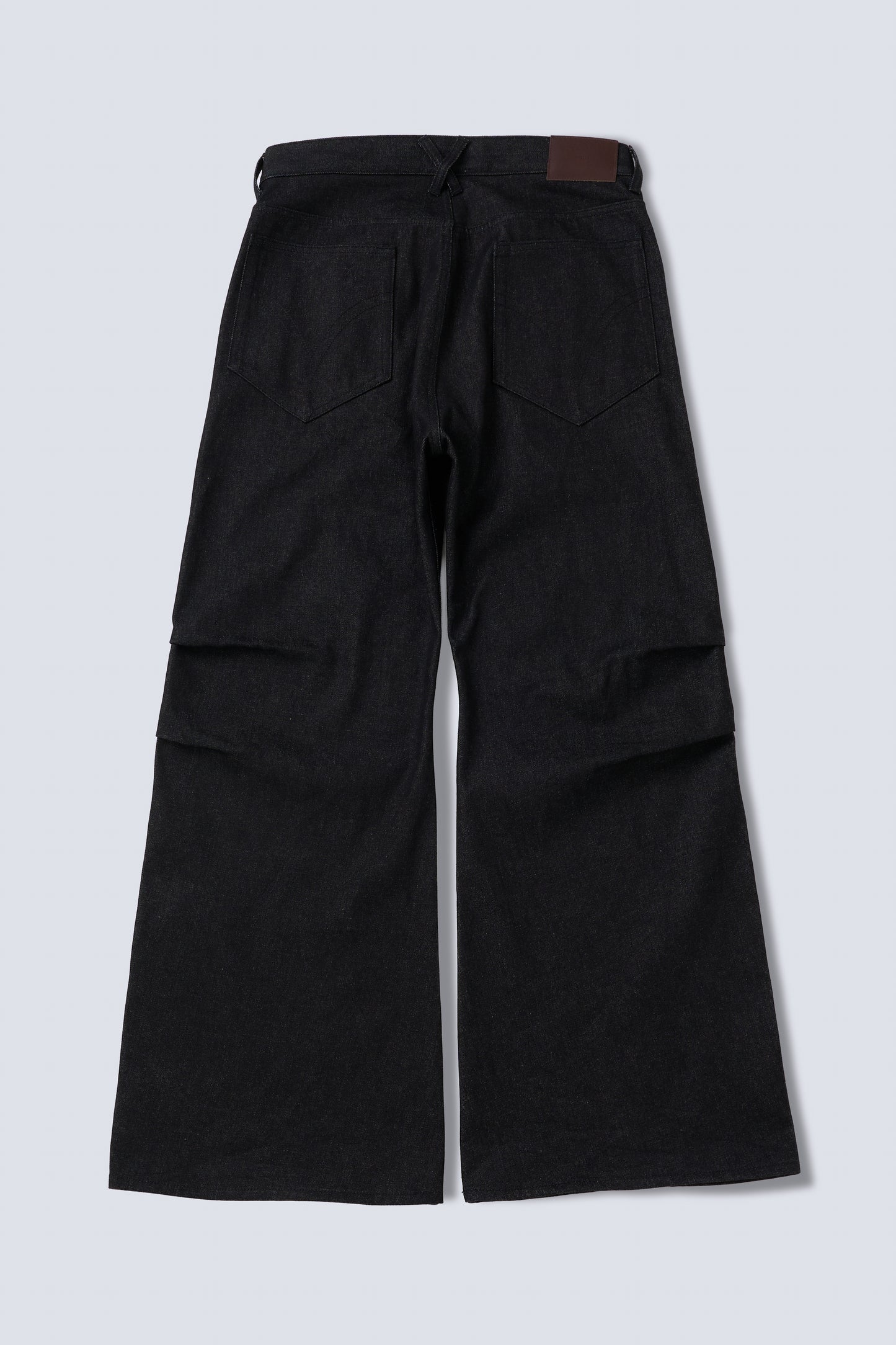 VOTIS　Knee Tuck Flare Denim