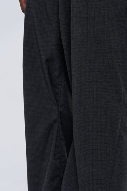 VOTIS　Knee Tuck Slacks