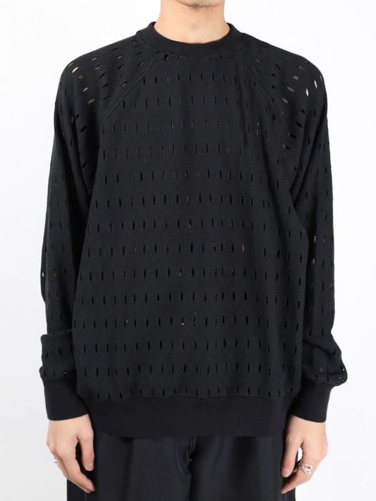 HOLE RAGLAN CREW